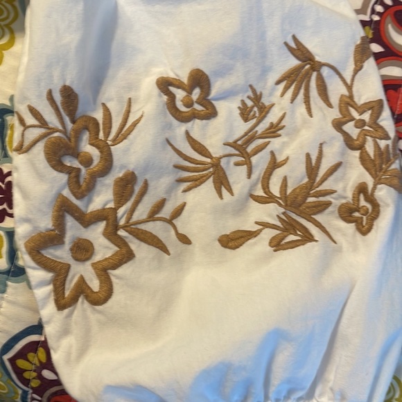 Crown and Ivey embroidered top - Picture 3 of 5